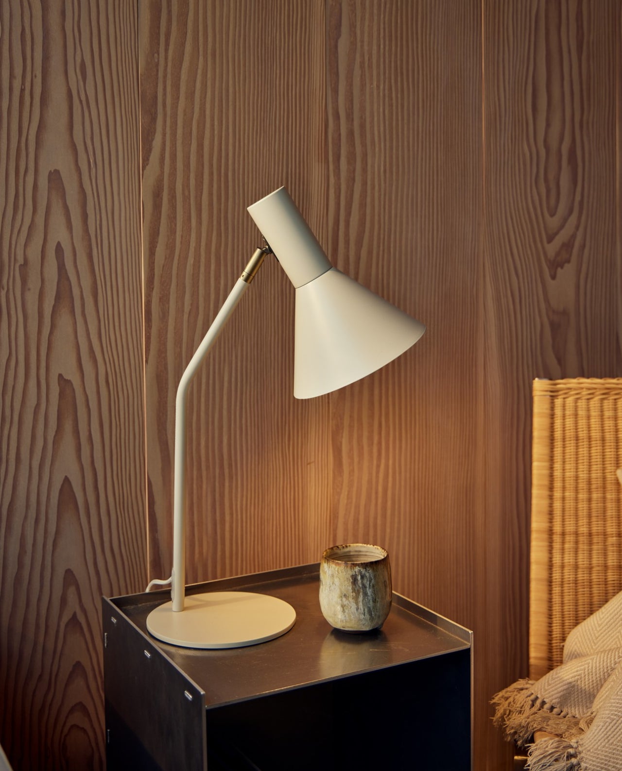 Lyss Table Lamp