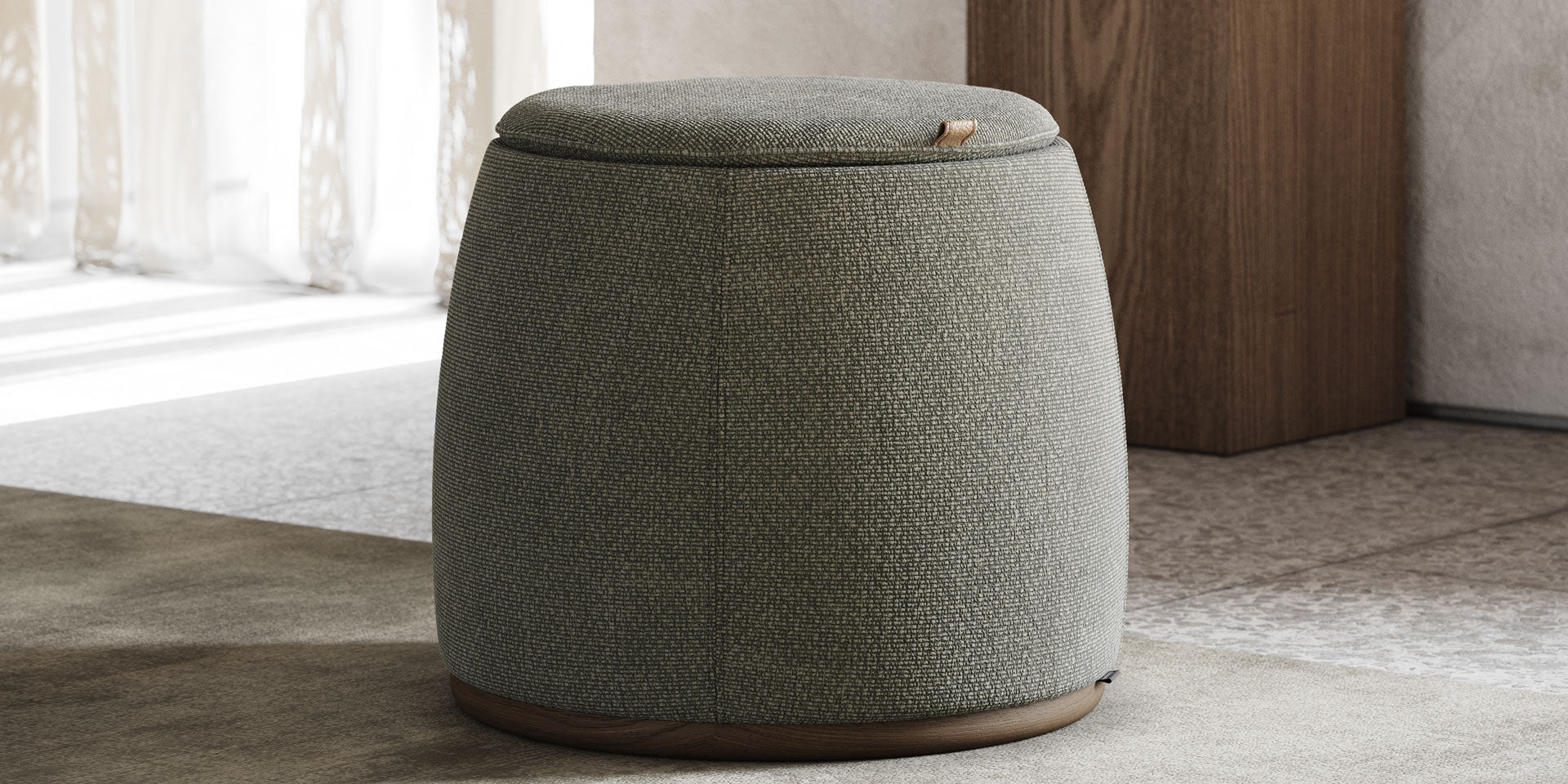Avery Pouf
